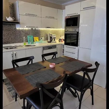 Moda Marine Luxury Homes Аланія